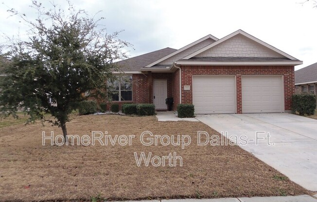 2811 OAK CREST DR