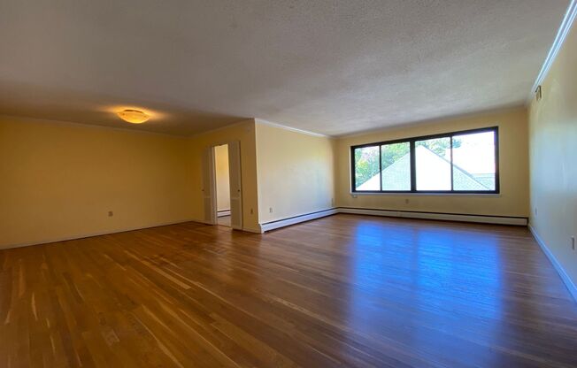 Concord Condo - Heat and Hot Water Included!