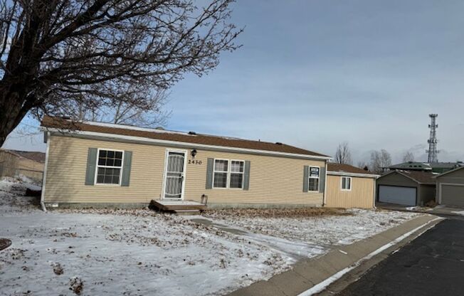 Bear Creek 3BD/2BA w/ 2 Car Detached Garage