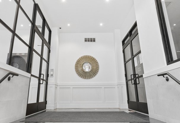 1 bed, 1 bath, $3,100, Unit 10I