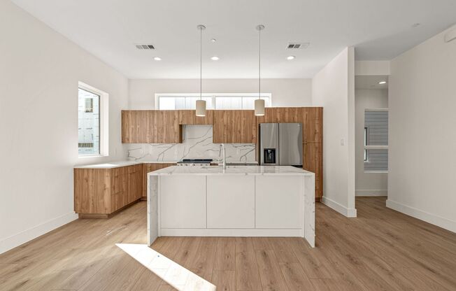2206 Arroyo Ave Townhomes