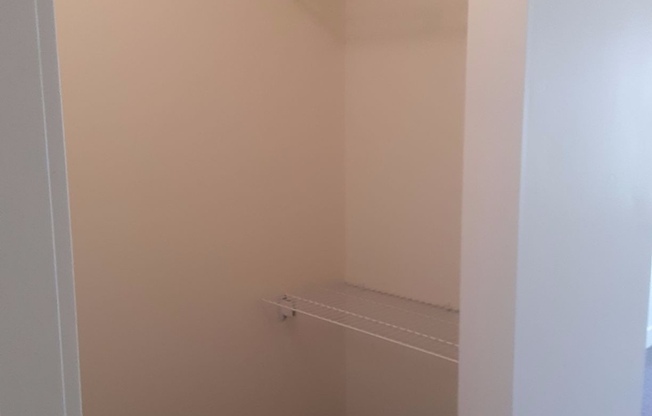 1 bed, 1 bath, 705 sqft, $1,250, Unit 312