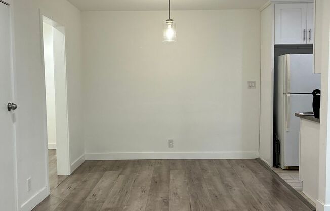 4324 Ventura Canyon Ave (near Ventura Blvd) Gem