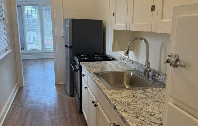1 bed, 1 bath, 475 sqft, $1,750, Unit 02