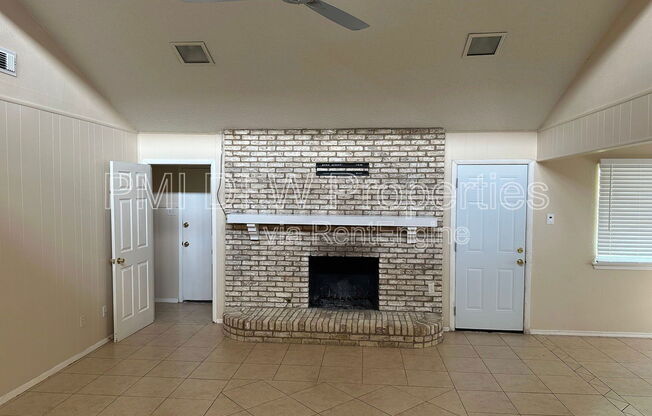 5209 PENSACOLA DR