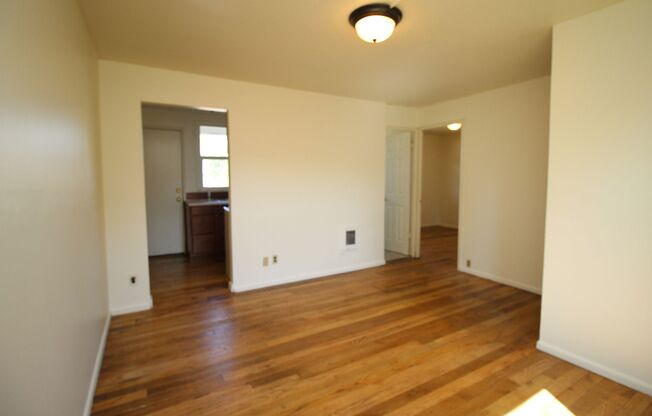 1 bed, 1 bath, 500 sqft, $1,050, Unit 6905