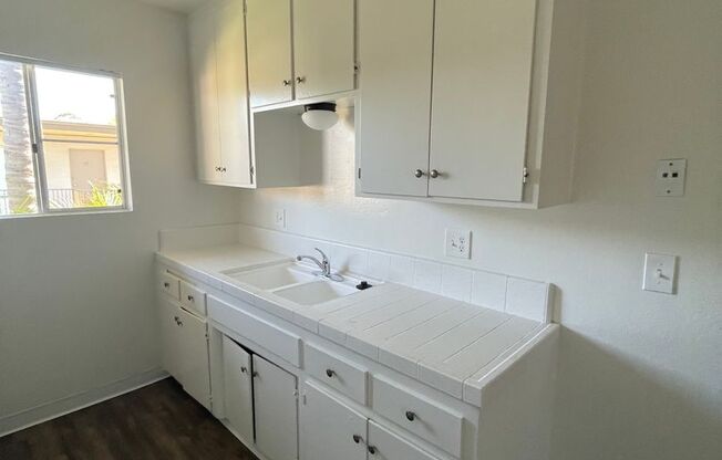 1 bed, 1 bath, 523 sqft, $1,895, Unit 36