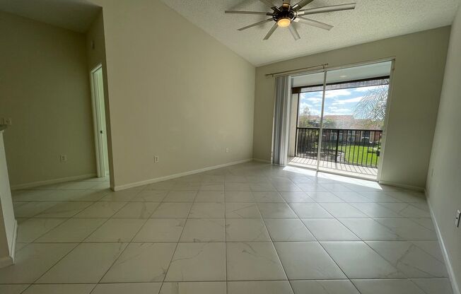 2 beds, 2 baths, $1,900, Unit #306