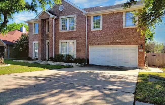 Beautiful Single Family - 4/BR 2.5/BA