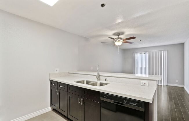 1 bed, 1 bath, 571 sqft, $1,895, Unit CCA-314