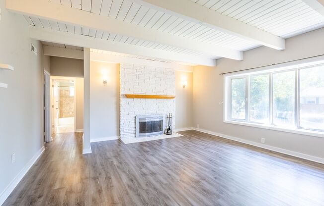 Lovely 3 BR/2 BA Single-Famly Home in Baltimore!