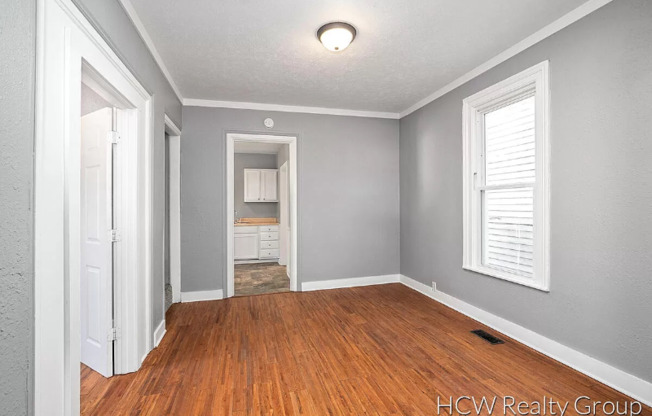 710 CLANCY AVE NE