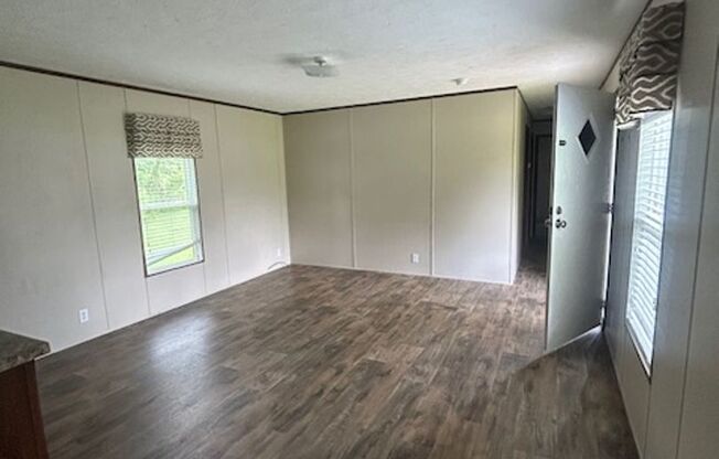 3 Bedroom Trailer in Hammond Available  Now