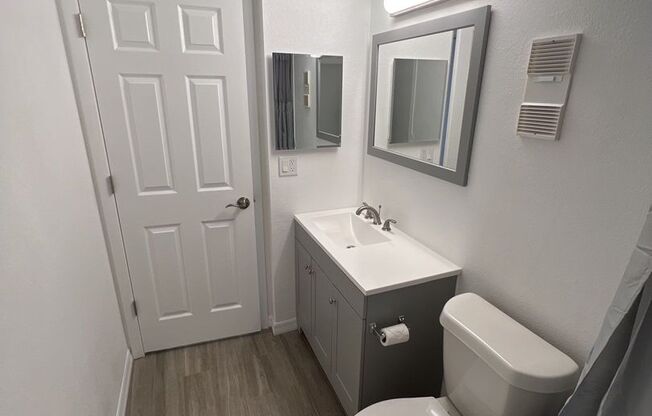 1 bed, 1 bath, 700 sqft, $1,325, Unit 273