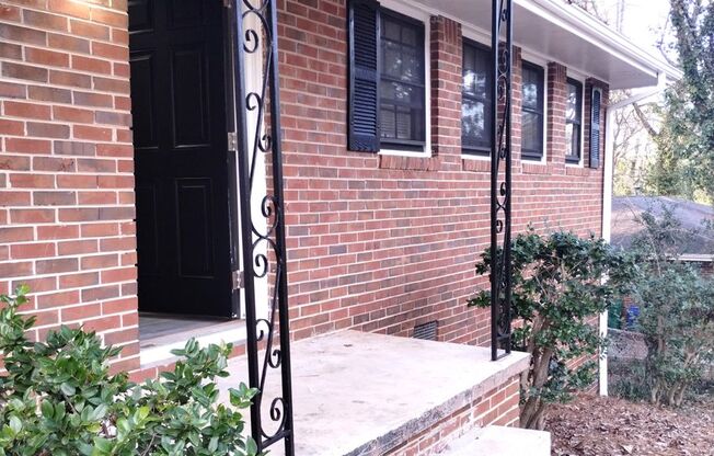 1st FULL MO 1/2 OFF!! - BEAUTIFUL 3br/2ba NEW RENOVATION IN STONE MOUNTAIN!!!! Ready for Immediate Occupancy!!!