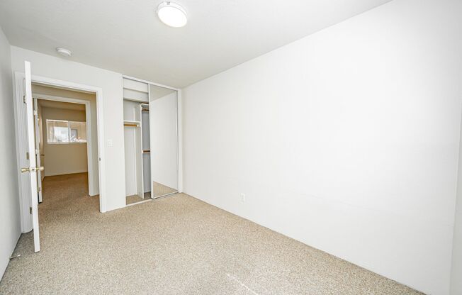 3 beds, 1 bath, $2,795, Unit D