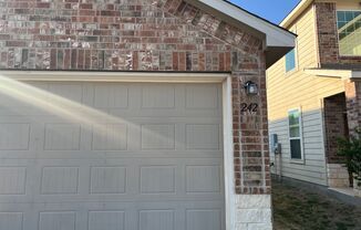 3 beds, 2 baths, $1,595