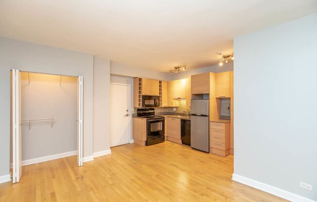 Studio, 1 bath, $1,350, Unit 503