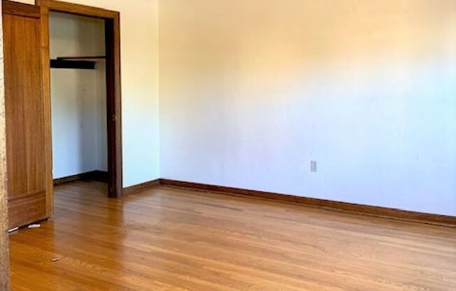 Studio, 1 bath, 425 sqft, $1,425, Unit 06