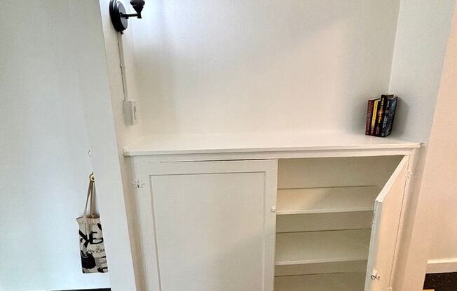 Studio, 1 bath, 432 sqft, $1,499, Unit 017