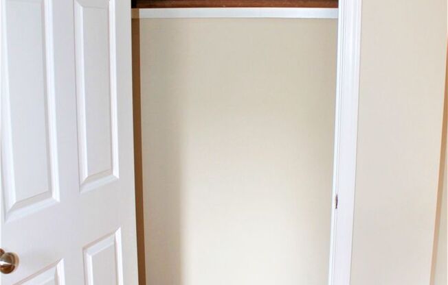 2 beds, 2 baths, 850 sqft, $3,700, Unit 101