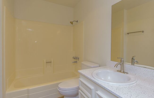 Studio, 1 bath, 472 sqft, $1,695, Unit D16