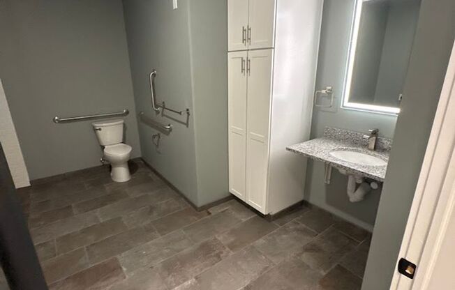 Studio, 1 bath, 500 sqft, $1,000, Unit ADA 313