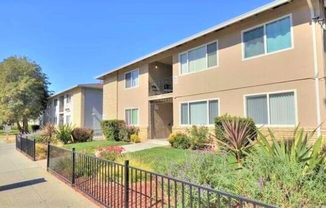 1 bed, 1 bath, 700 sqft, $1,895, Unit 3189 #12