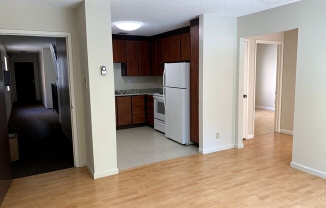 2 beds, 1 bath, 843 sqft, $3,695, Unit 01 - GR3