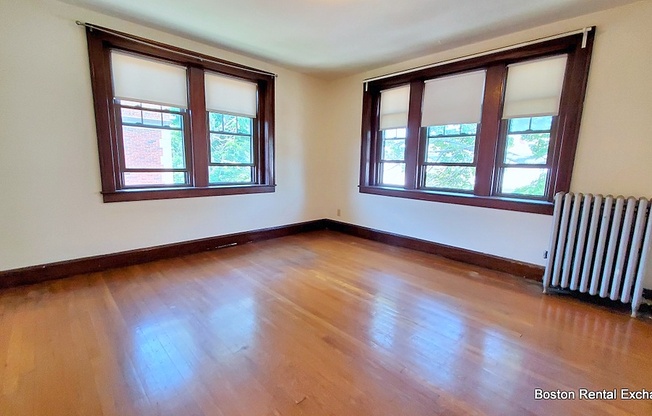 16 W WYOMING AVE