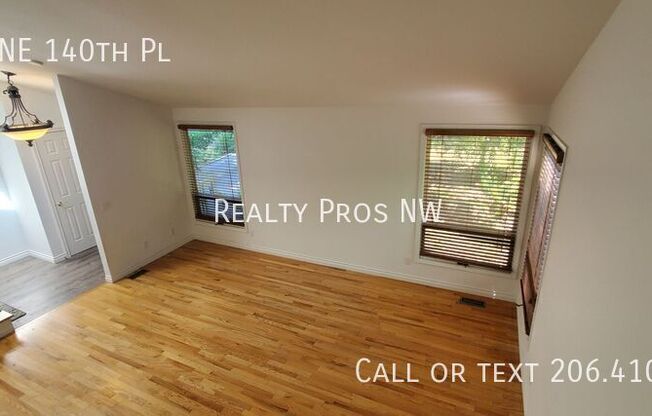 7849 NE 140 PL