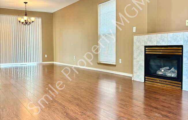 A beautiful 2-story single house with 4 bedrooms & 2.5 bathrooms!