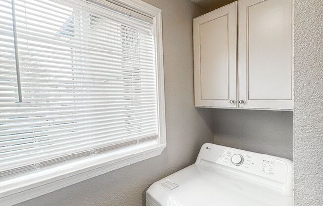 2 beds, 2 baths, 1,096 sqft, $1,575, Unit 1891C