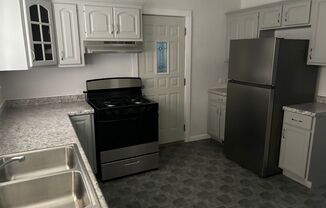 2 beds, 1 bath, $895, Unit Frink 1208