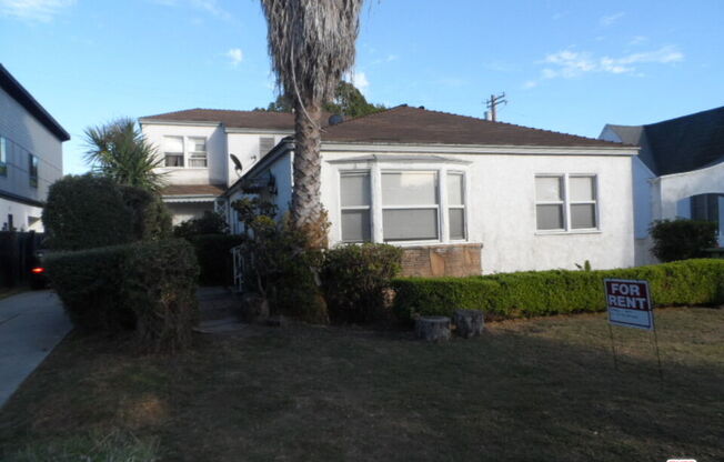 2 beds, 1 bath, 1,200 sqft, $3,000