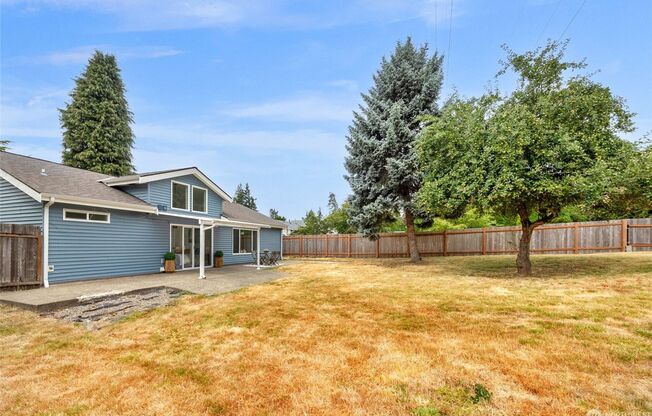 3 beds, 3 baths, $3,795