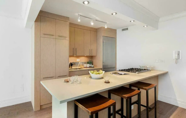 2 beds, 2 baths, 1,053 sqft, $7,900, Unit 27A