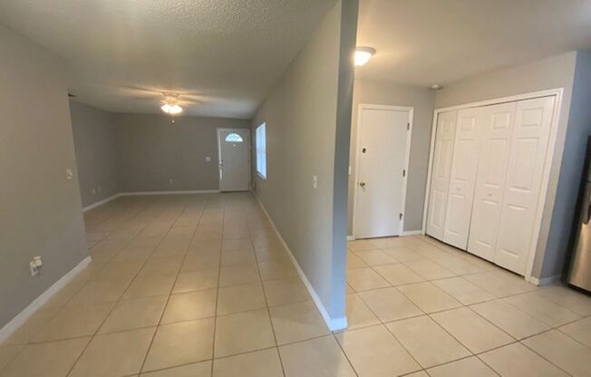 2 Bedroom 2 Bath Duplex in Historic Downtown Orlando for RENT!