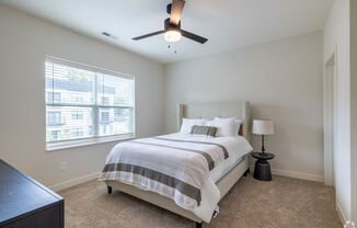 2 beds, 1 bath, 741 sqft, $1,690, Unit 1737-210