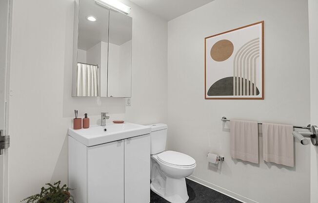 1 bed, 1 bath, 513 sqft, $1,350, Unit 261-612