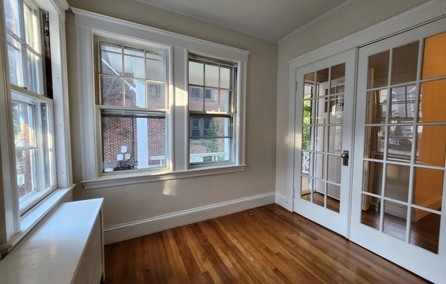 446 LOWELL AVE