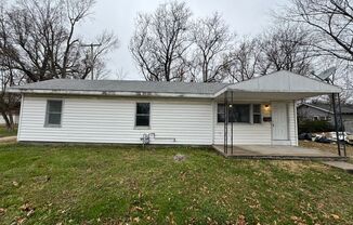 3 bedroom/1 bath house w/shed