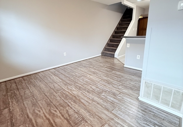 925 N 28 ST