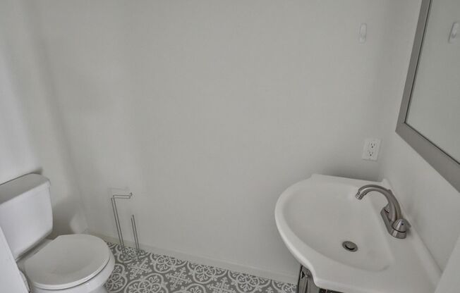 3 beds, 2.5 baths, $1,850, Unit Dakota st #102