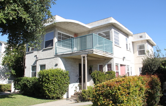 2156-2160 Earl Ave. Apts.