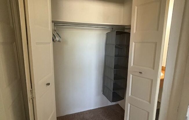 1 bed, 1 bath, $1,000, Unit Apt. 201