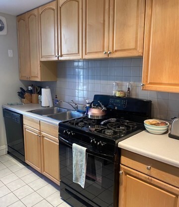 1 bed, 1 bath, 620 sqft, $2,500, Unit 4