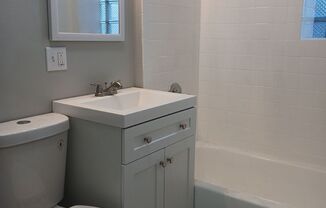 2 beds, 1 bath, $1,250, Unit 122-1N