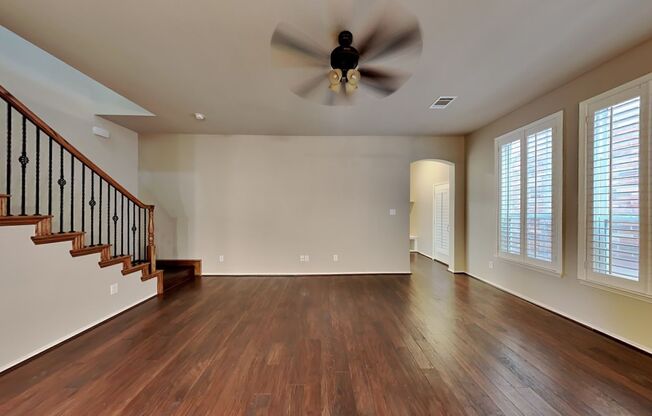 GORGEOUSE HOME IN A GATED COMMUNITY!