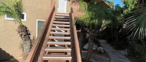 1207 DONAX AVE